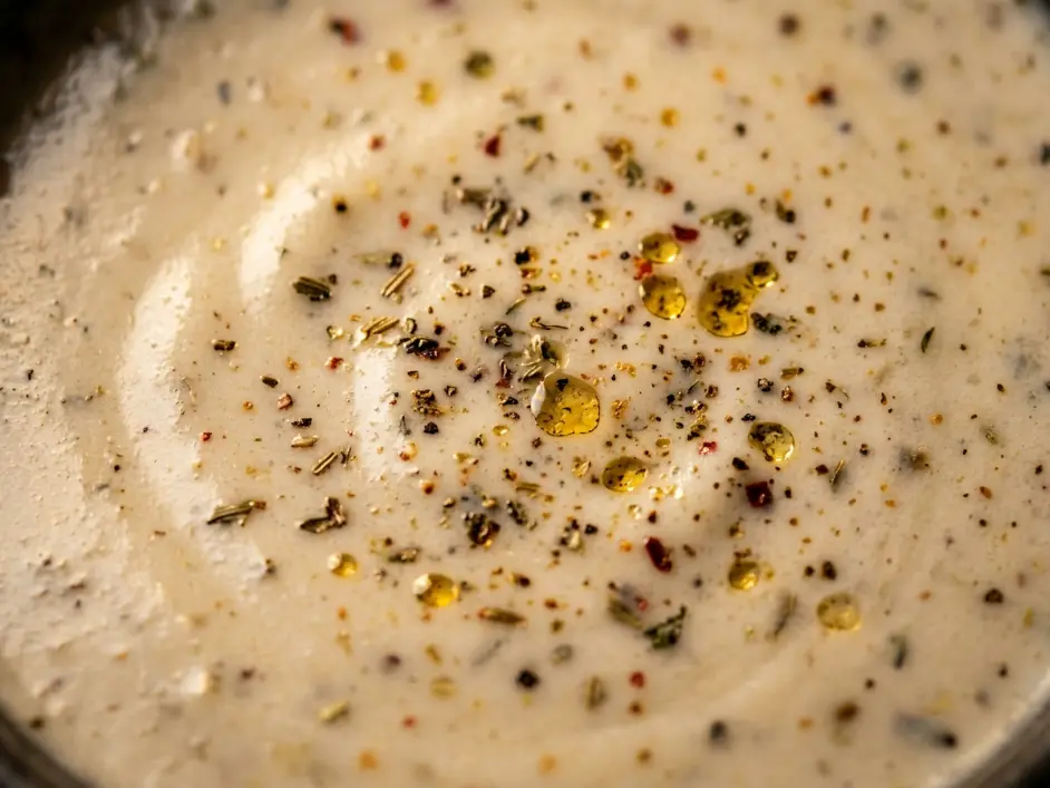 Slow Cooker Creamy White Chicken Chili